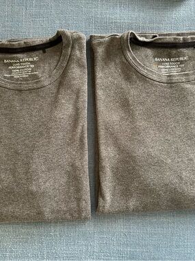 Two banana republic men’s T-shirts